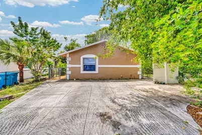 336 NE 12th Avenue, Boynton Beach, FL 33435 - Photo 1