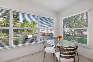 4270 NW 40th St, Lauderdale Lakes, FL 33319 - Photo 12