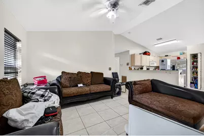 925 SW 11th St Street SW, Vero Beach, FL 32962 - Photo 4