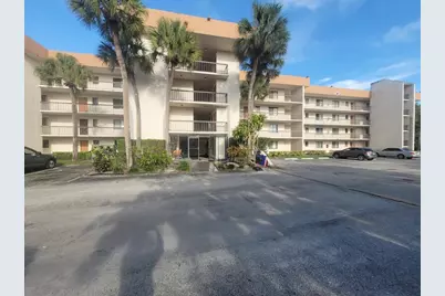 5917 Via Vermilya #206, Lake Worth, FL 33462 - Photo 2