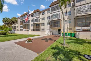 7100 NW 17th St, Plantation, FL 33313 - Photo 2