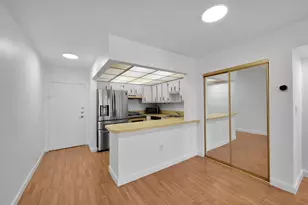 7100 NW 17th St, Plantation, FL 33313 - Photo 12