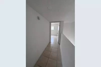 417 E Palm Cir Circle E #417, Pembroke Pines, FL 33025 - Photo 8