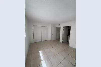 417 E Palm Cir Circle E #417, Pembroke Pines, FL 33025 - Photo 20