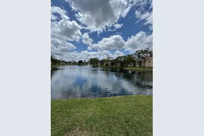 417 E Palm Cir Circle E #417, Pembroke Pines, FL 33025 - Photo 2
