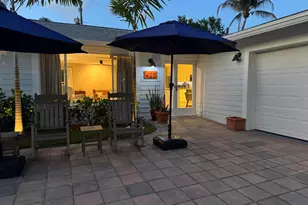 423 Beacon St, Tequesta, FL 33469 - Photo 2