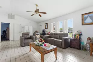 2301 SW Barber Ln, Port Saint Lucie, FL 34984 - Photo 16