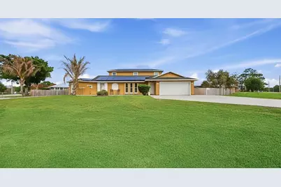 2301 SW Barber Lane, Port Saint Lucie, FL 34984 - Photo 2