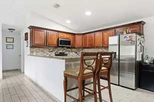 2301 SW Barber Ln, Port Saint Lucie, FL 34984 - Photo 12