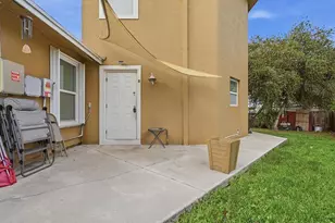 2301 SW Barber Ln, Port Saint Lucie, FL 34984 - Photo 10