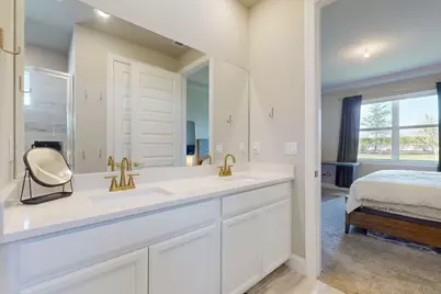 6624 NW Cloverdale Avenue, Port Saint Lucie, FL 34987 - Photo 6
