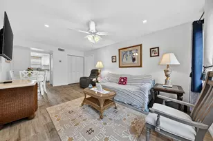 211 Lake Dora Dr, West Palm Beach, FL 33411 - Photo 4