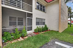 211 Lake Dora Dr, West Palm Beach, FL 33411 - Photo 12