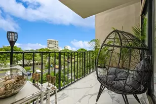 1830 Embassy Dr, West Palm Beach, FL 33401 - Photo 16