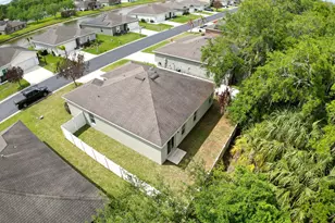 5234 Oakland Lake Cir, Fort Pierce, FL 34951 - Photo 8