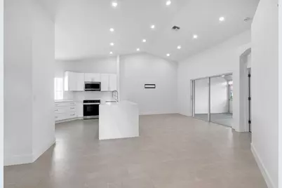 6171 Floral Lakes Drive, Delray Beach, FL 33484 - Photo 4