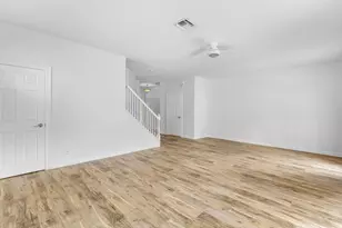 8058 Murano Cir, Palm Beach Gardens, FL 33418 - Photo 8