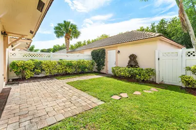 8058 Murano Circle, Palm Beach Gardens, FL 33418 - Photo 28
