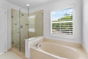 8058 Murano Cir, Palm Beach Gardens, FL 33418 - Photo 28