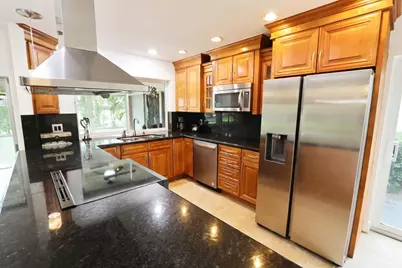 5667 Cameo Drive N, Boca Raton, FL 33433 - Photo 4