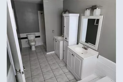 2619 NW 47th Lane, Lauderdale Lakes, FL 33313 - Photo 20