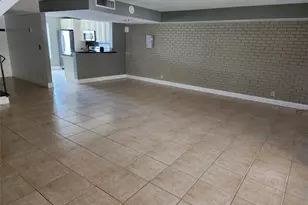 2619 NW 47th Ln, Lauderdale Lakes, FL 33313 - Photo 10