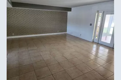 2619 NW 47th Lane, Lauderdale Lakes, FL 33313 - Photo 10