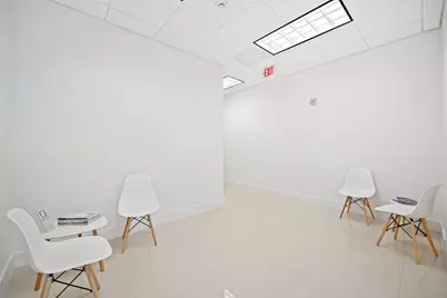 175 SW 7th Street #1600, Miami, FL 33130 - Photo 4