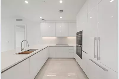 220 Lake Shore Drive #1121, Lake Park, FL 33403 - Photo 6