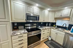 8921 S Hollybrook Blvd, Pembroke Pines, FL 33025 - Photo 4