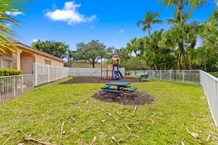 121 Prestige Dr, Royal Palm Beach, FL 33411 - Photo 24