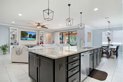 301 SE Huntington Circle, Port Saint Lucie, FL 34984 - Photo 10