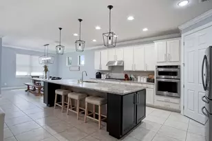 301 SE Huntington Cir, Port Saint Lucie, FL 34984 - Photo 8