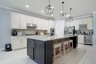 301 SE Huntington Cir, Port Saint Lucie, FL 34984 - Photo 12