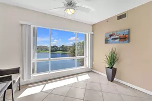 5842 Crystal Shores Dr, Boynton Beach, FL 33437 - Photo 4