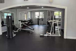 8343 Lake Dr, Doral, FL 33166 - Photo 22