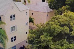 8343 Lake Dr, Doral, FL 33166 - Photo 30