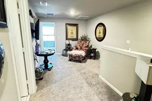 5646 SE Edgewater Cir, Stuart, FL 34997 - Photo 16