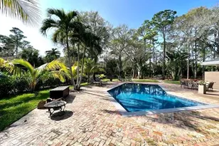 14256 Greentree Trail, Wellington, FL 33414 - Photo 2