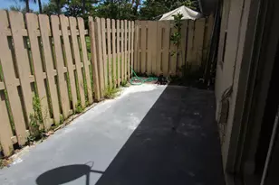 5203 Glencove Ln, West Palm Beach, FL 33415 - Photo 18