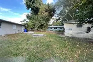 216 Maria St, Fort Myers, FL 33916 - Photo 2