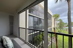 5160 Las Verdes Cir, Delray Beach, FL 33484 - Photo 8