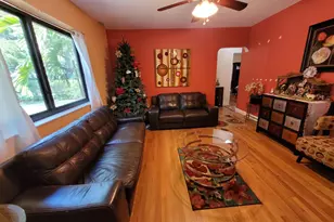 1060 NE 122nd St, North Miami, FL 33161 - Photo 10