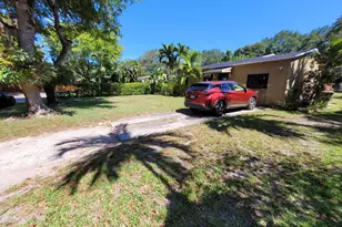 1060 NE 122nd St, North Miami, FL 33161 - Photo 50