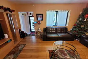1060 NE 122nd St, North Miami, FL 33161 - Photo 14