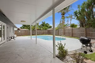 1062 Rhapsody Way, Royal Palm Beach, FL 33411 - Photo 2