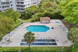 3800 Hillcrest Dr, Hollywood, FL 33021 - Photo 14