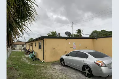 2840 Avenue S, West Palm Beach, FL 33404 - Photo 4