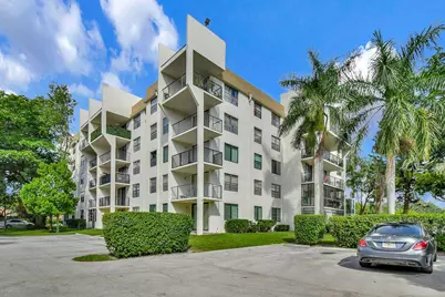 6190 Woodlands Boulevard #311, Tamarac, FL 33319 - Photo 8