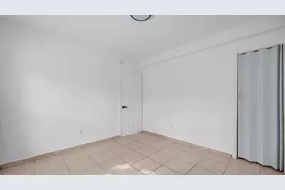 420 NW 10th Street # 9, Miami, FL 33136 - Photo 10